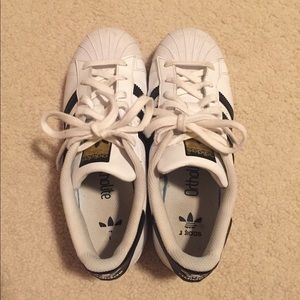 adidas superstars